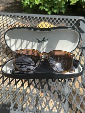 Ray-Ban Tortoise Shell Sunglasses Brown Lenses w/ Case RB Model Italy